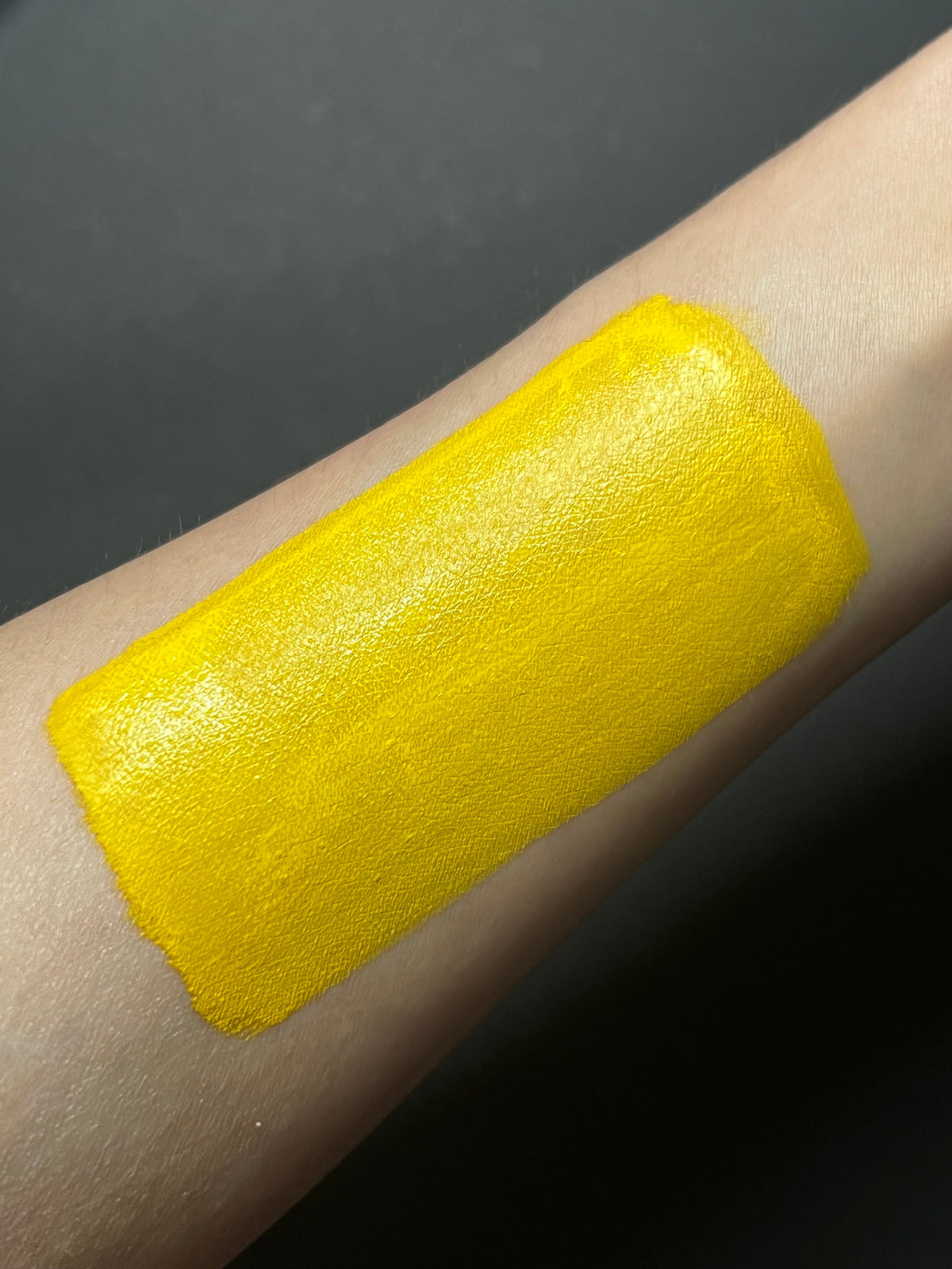 Nekoyanin Water-Activated Graphic Liner — 17 - Banana (Yellow)