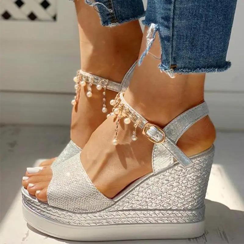 2021 New Women Summer Sandals Studded Detail Luxury Shine Design Casual Womens Shoes