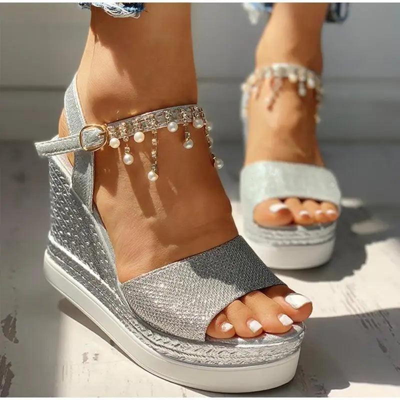 2021 New Women Summer Sandals Studded Detail Luxury Shine Design Casual Womens Shoes