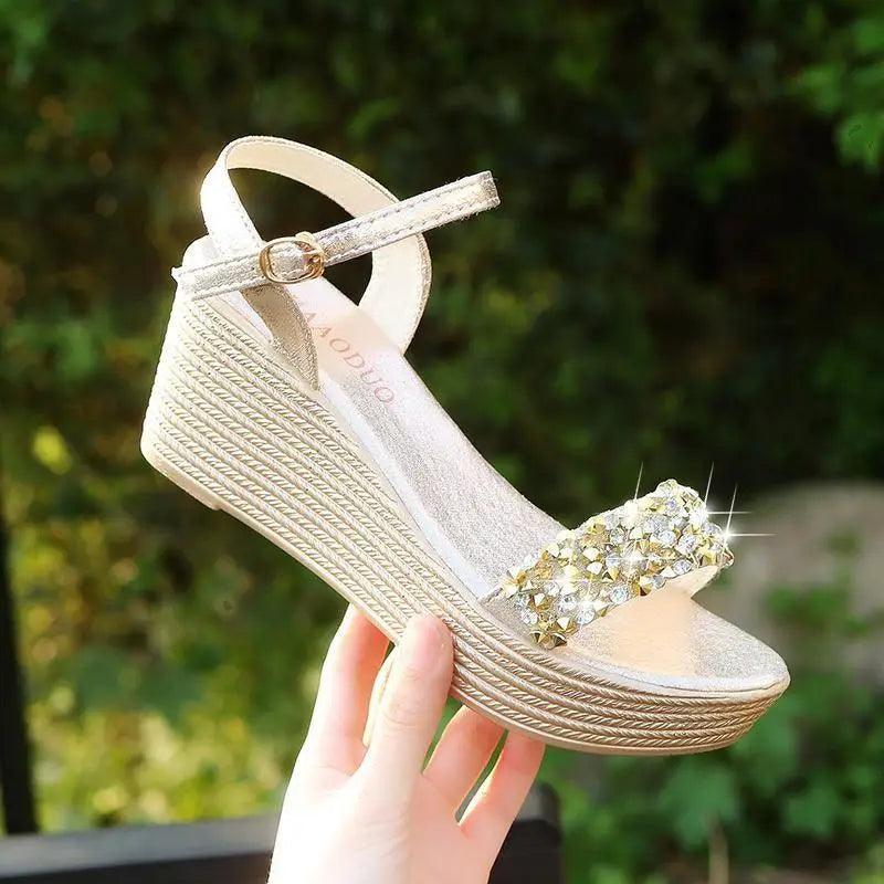 2021 New Women Summer Sandals Studded Detail Luxury Shine Design Casual Womens Shoes