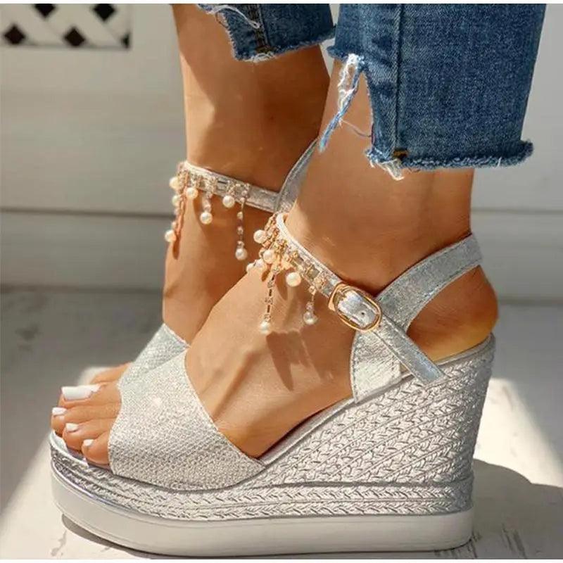 2021 New Women Summer Sandals Studded Detail Luxury Shine Design Casual Womens Shoes
