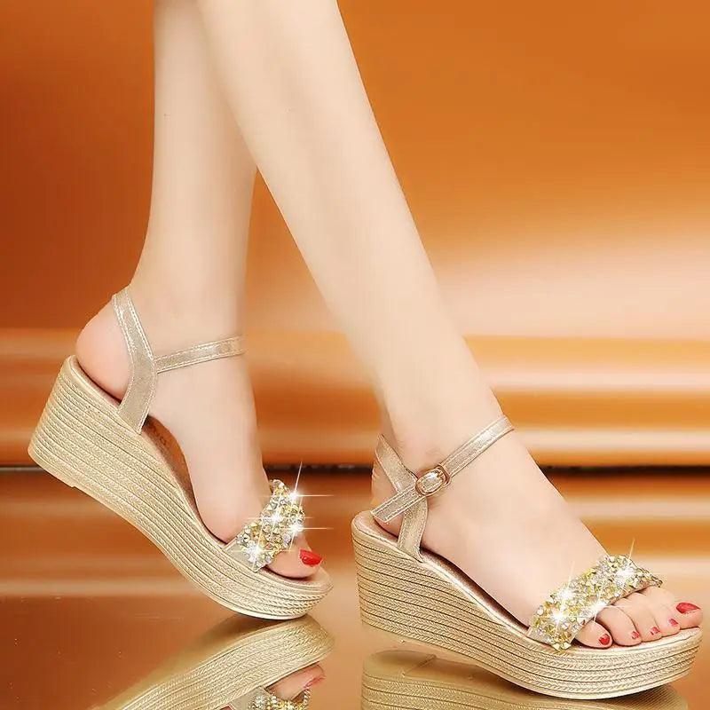 2021 New Women Summer Sandals Studded Detail Luxury Shine Design Casual Womens Shoes