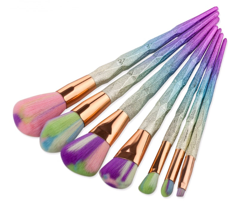 7 Diamond Makeup Brushes