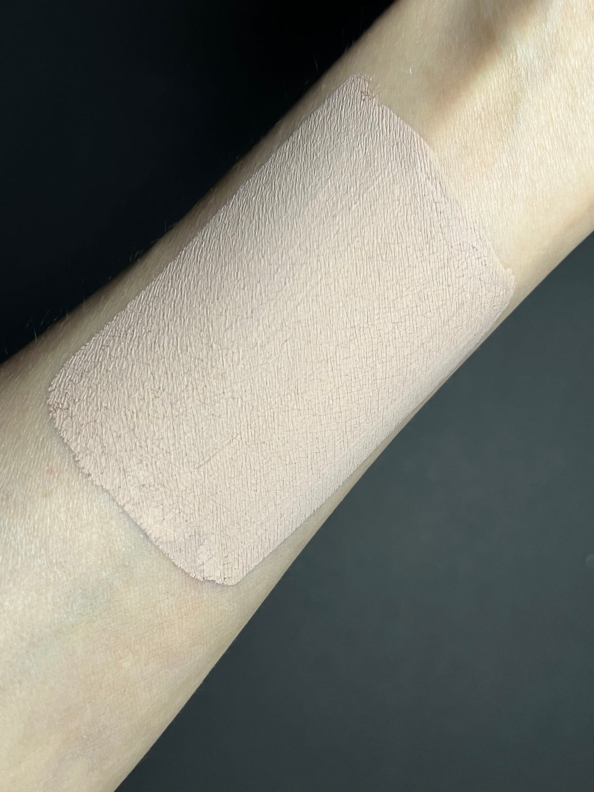 42 - Latte (Brown) Water Activated Graphic Liner