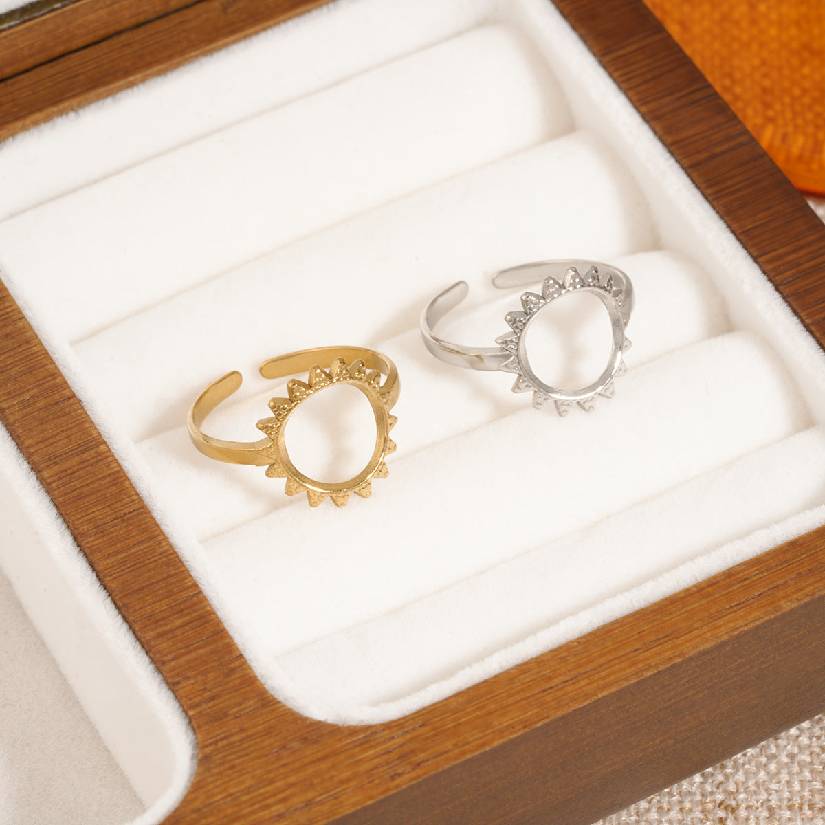 New Unique Minimalist Sun Design Stainless Steel Ring For Women, Plain Band Non Tarnish Ring, Hot Selling In Europe & America, Factory Direct Supply