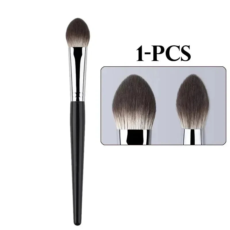 1/2Pcs Peach Heart Blusher Brush - Small Flat Precise for Powder/Cream/Liquid Blush, Makeup Tool