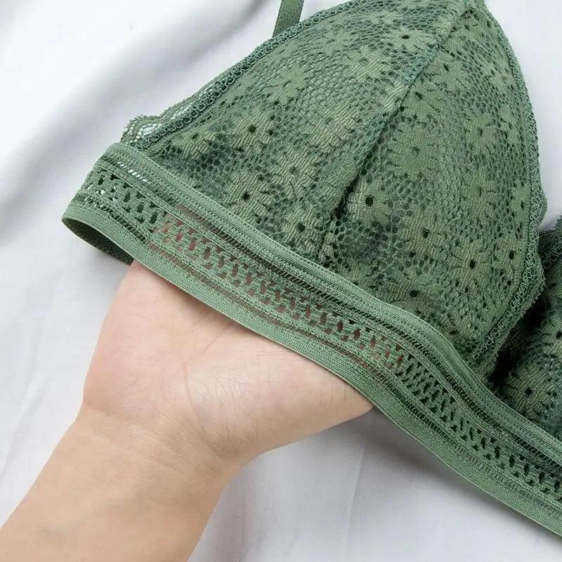 Charming Floral Lace Bra Top For Women Push Up Female Lingerie breathable Bralette Removable Pad Thin Fashion New Wireless Bras
