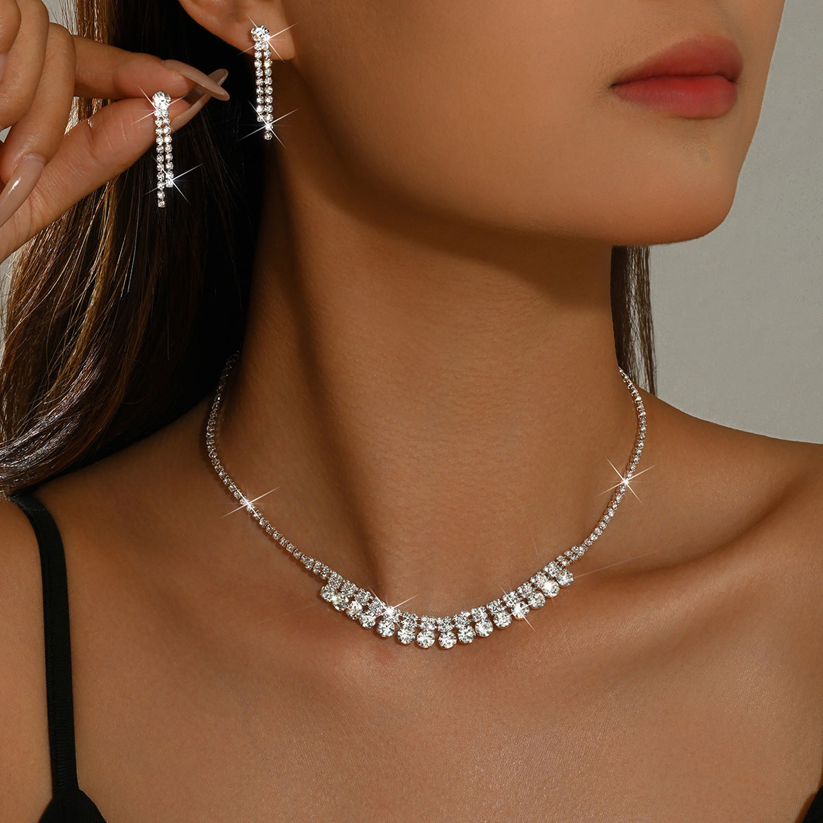 Eco-friendly 2026 Fashionable Versatile Foreign Trade Jewelry Women's Dinner Party Necklace And Earrings Two-piece Set Wholesale Hot Sale
