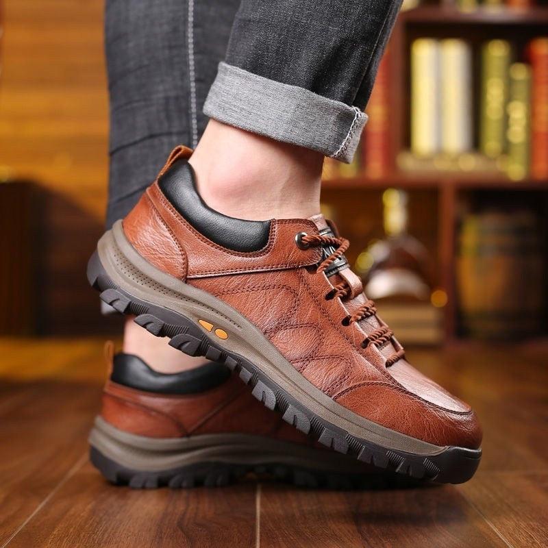 Elegant Black Leather Mens Business Boots Platform Winter Sneakers Without Lace Safety Shoe Quick-Drying Tactical Shoe Comfortable Sneaker Hiker Lightweight Ankle Motorcycle Mountain Running Short Boot