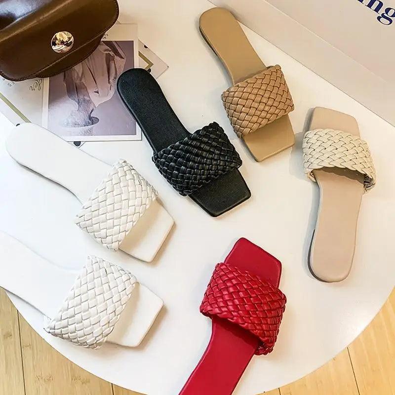 Fashion Outdoor Charming Open-Toe Women Slippers Casual Beach Flip Flops Women Comfortable Sandals