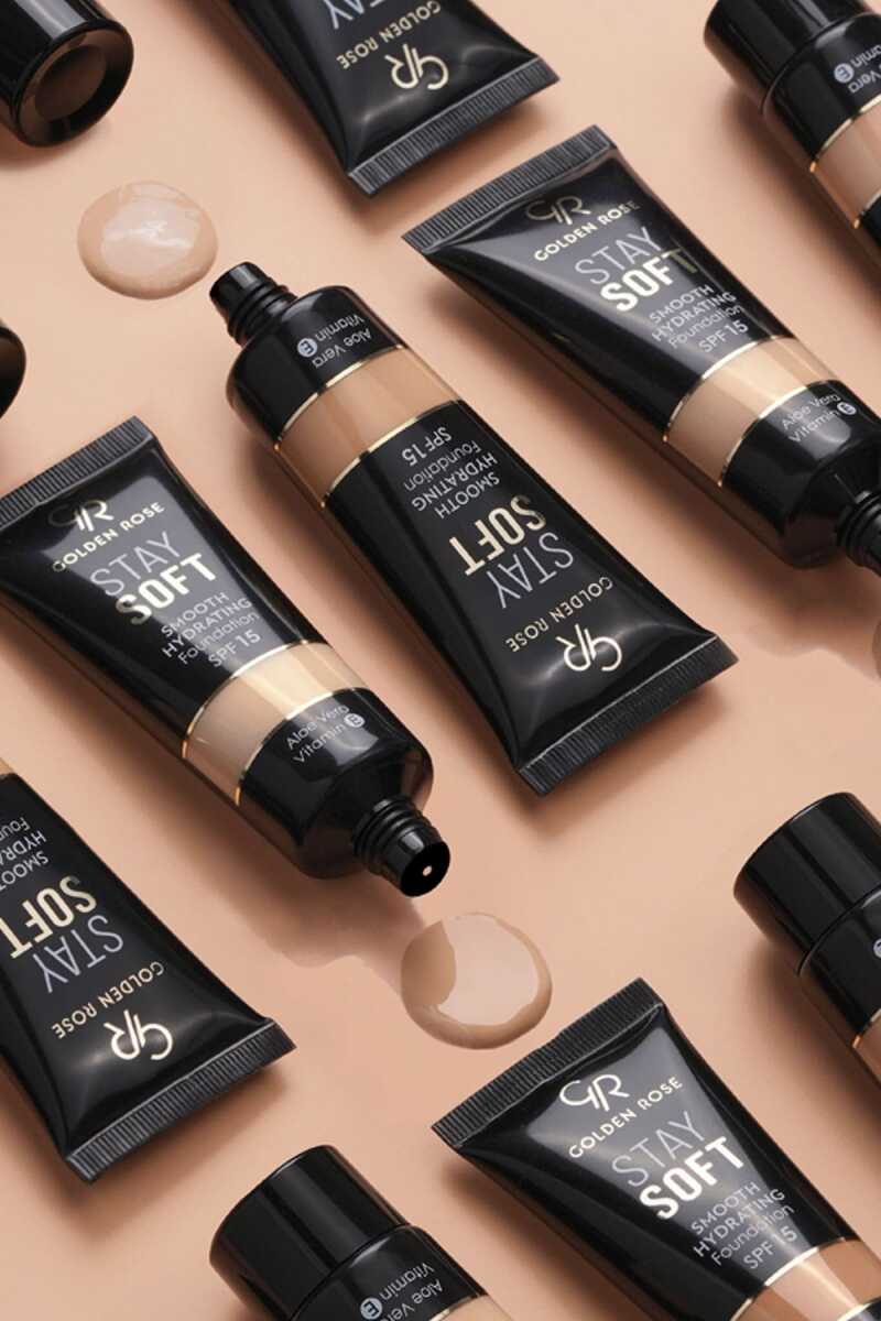 Golden Rose Stay Soft Hydrating Foundation 210 - 30ml