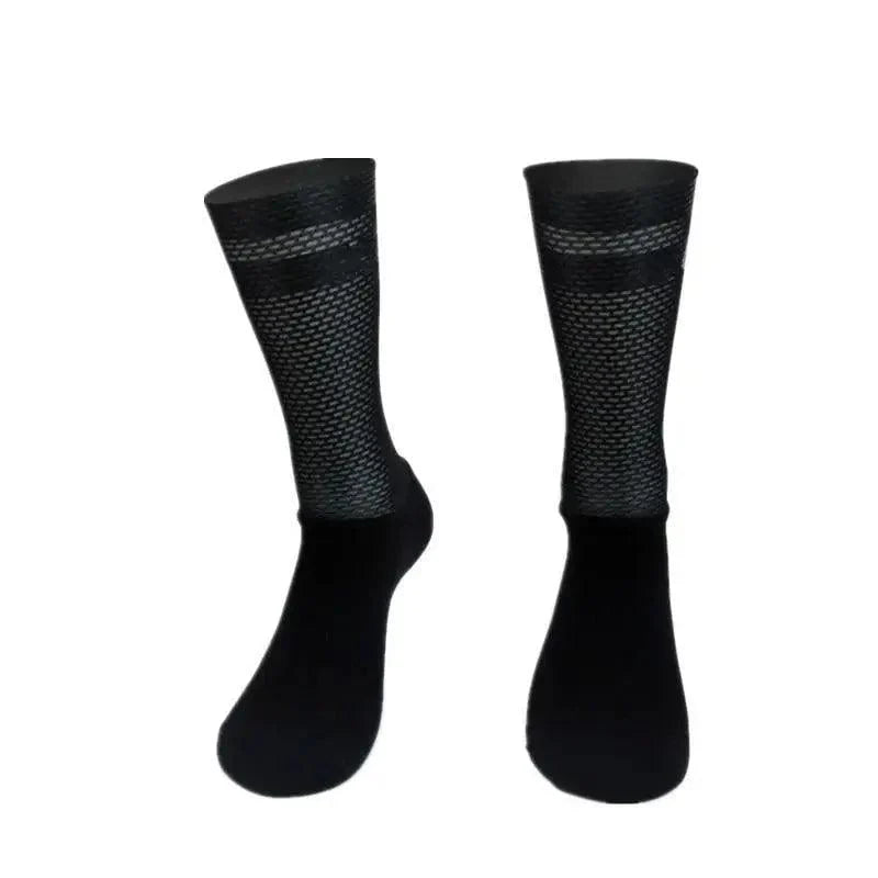 Simple Modern Design Anti Slip Silicone Cycling Socks  For Men Unique  Bicycle Running Socks Lightweight Breathable Sports Socks